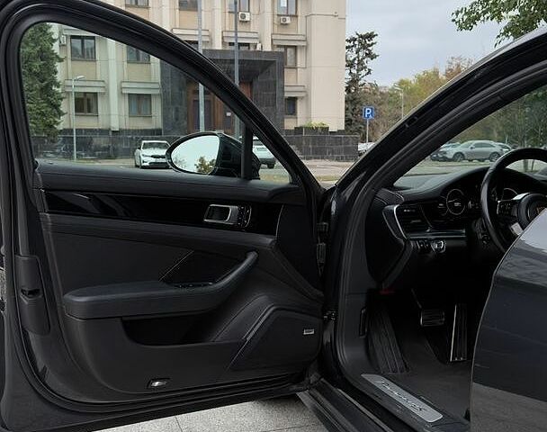 Серый Порше Панамера, объемом двигателя 3 л и пробегом 162 тыс. км за 38500 $, фото 11 на Automoto.ua