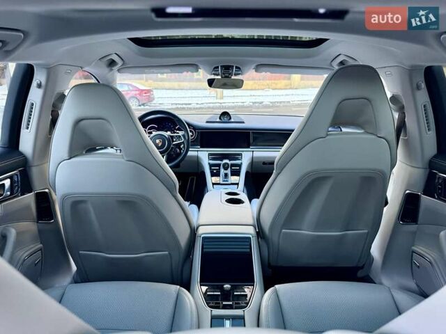 Сірий Порше Panamera, об'ємом двигуна 2.89 л та пробігом 67 тис. км за 54900 $, фото 25 на Automoto.ua