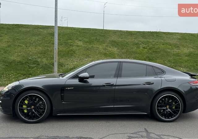 Серый Порше Панамера, объемом двигателя 2.89 л и пробегом 67 тыс. км за 65000 $, фото 4 на Automoto.ua