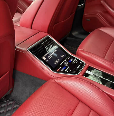 Серый Порше Панамера, объемом двигателя 2.9 л и пробегом 72 тыс. км за 68000 $, фото 30 на Automoto.ua