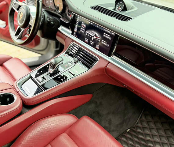 Серый Порше Панамера, объемом двигателя 2.9 л и пробегом 72 тыс. км за 68000 $, фото 21 на Automoto.ua