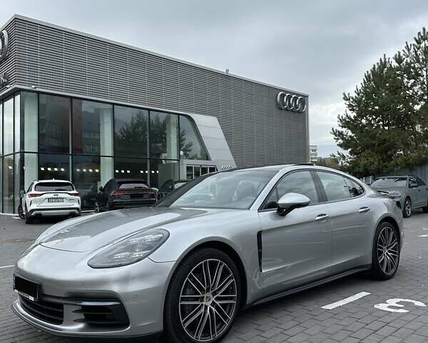 Сірий Порше Panamera, об'ємом двигуна 2.89 л та пробігом 65 тис. км за 79900 $, фото 14 на Automoto.ua