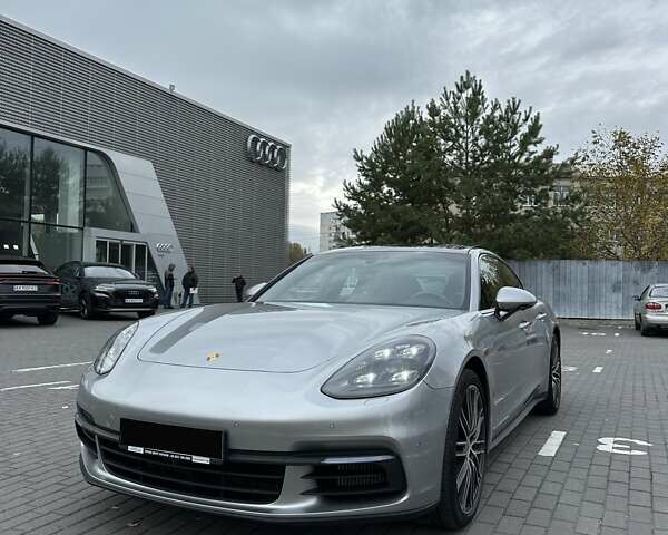 Сірий Порше Panamera, об'ємом двигуна 2.89 л та пробігом 65 тис. км за 79900 $, фото 2 на Automoto.ua