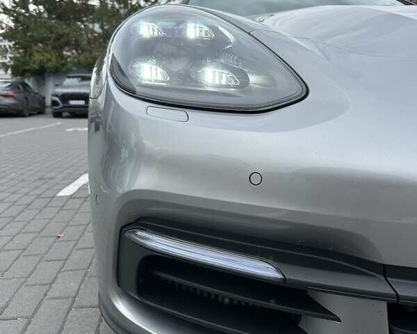 Сірий Порше Panamera, об'ємом двигуна 2.89 л та пробігом 65 тис. км за 79900 $, фото 23 на Automoto.ua