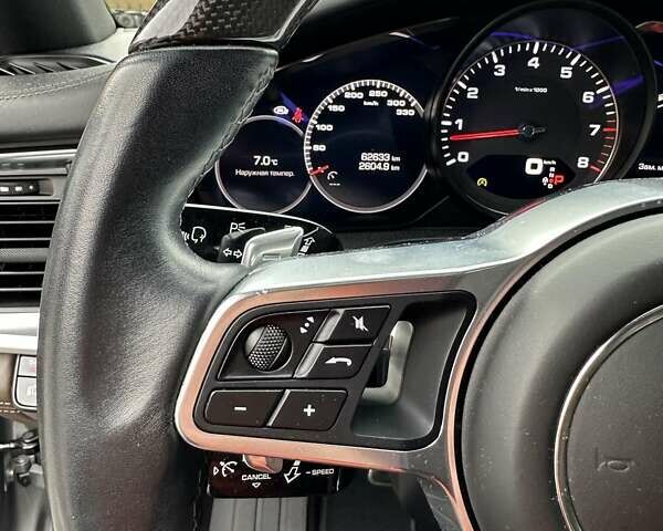 Сірий Порше Panamera, об'ємом двигуна 2.89 л та пробігом 65 тис. км за 79900 $, фото 49 на Automoto.ua