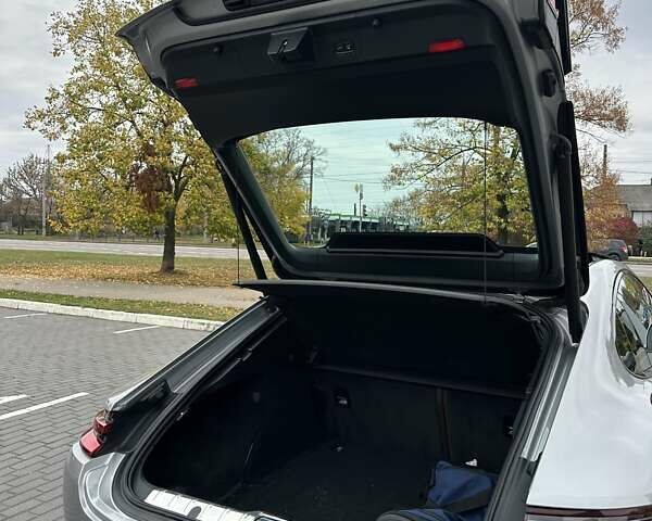 Сірий Порше Panamera, об'ємом двигуна 2.89 л та пробігом 65 тис. км за 79900 $, фото 52 на Automoto.ua