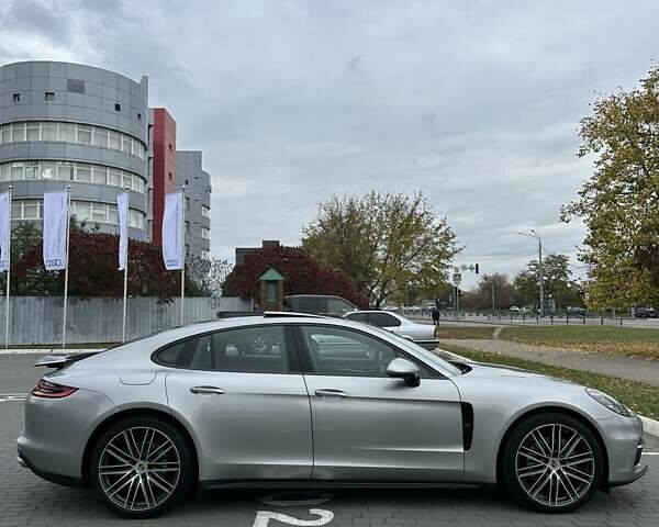 Сірий Порше Panamera, об'ємом двигуна 2.89 л та пробігом 65 тис. км за 79900 $, фото 19 на Automoto.ua