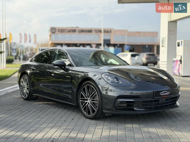 Сірий Порше Panamera, об'ємом двигуна 3 л та пробігом 72 тис. км за 55000 $, фото 6 на Automoto.ua
