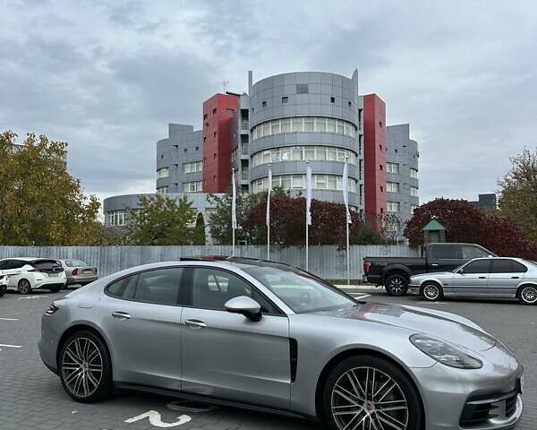 Сірий Порше Panamera, об'ємом двигуна 2.89 л та пробігом 65 тис. км за 79900 $, фото 6 на Automoto.ua