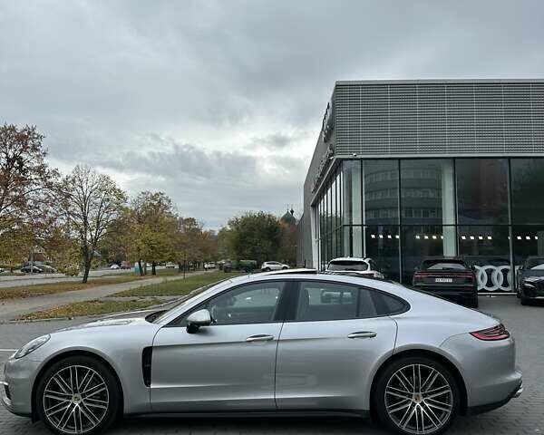 Сірий Порше Panamera, об'ємом двигуна 2.89 л та пробігом 65 тис. км за 79900 $, фото 15 на Automoto.ua