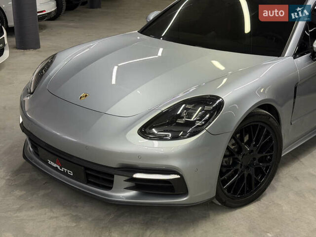 Сірий Порше Panamera, об'ємом двигуна 3 л та пробігом 62 тис. км за 54500 $, фото 7 на Automoto.ua