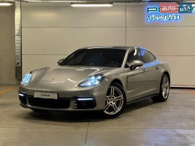 Серый Порше Панамера, объемом двигателя 2.89 л и пробегом 44 тыс. км за 80057 $, фото 5 на Automoto.ua
