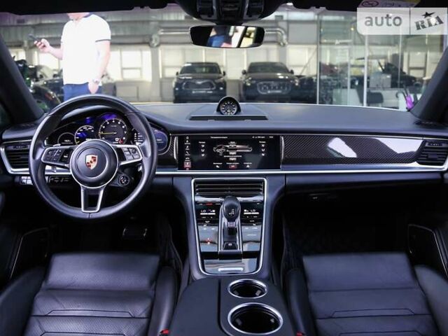 Сірий Порше Panamera, об'ємом двигуна 2.89 л та пробігом 80 тис. км за 89900 $, фото 14 на Automoto.ua