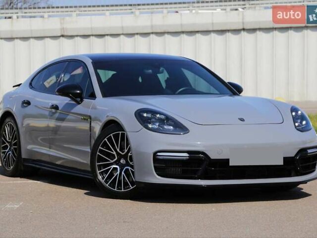 Сірий Порше Panamera, об'ємом двигуна 2.89 л та пробігом 84 тис. км за 92000 $, фото 2 на Automoto.ua