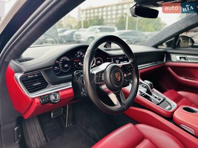 Сірий Порше Panamera, об'ємом двигуна 4 л та пробігом 63 тис. км за 79999 $, фото 37 на Automoto.ua