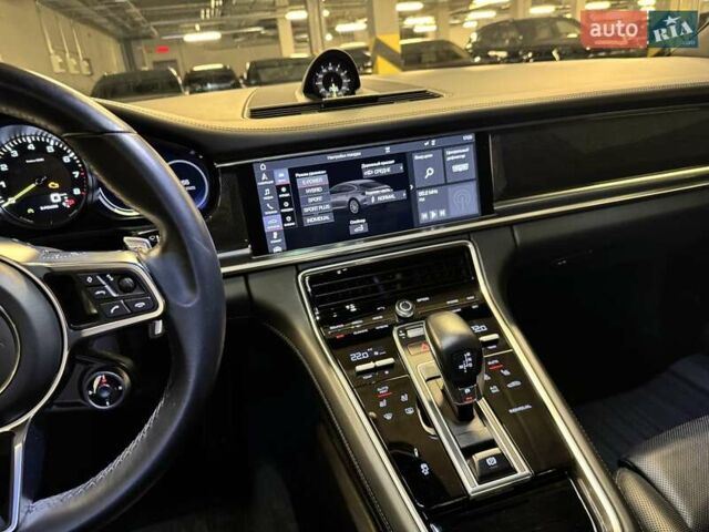 Серый Порше Панамера, объемом двигателя 2.89 л и пробегом 44 тыс. км за 80057 $, фото 31 на Automoto.ua