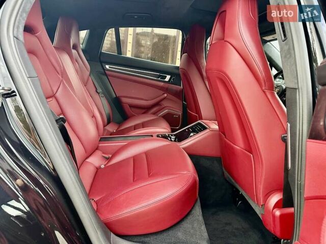 Сірий Порше Panamera, об'ємом двигуна 4 л та пробігом 63 тис. км за 79999 $, фото 25 на Automoto.ua