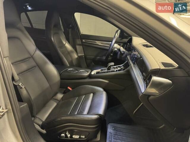 Серый Порше Панамера, объемом двигателя 2.89 л и пробегом 44 тыс. км за 80057 $, фото 50 на Automoto.ua