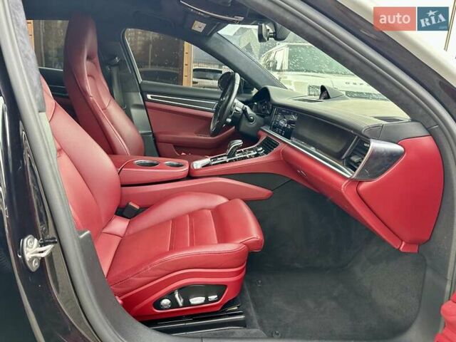 Сірий Порше Panamera, об'ємом двигуна 4 л та пробігом 63 тис. км за 79999 $, фото 16 на Automoto.ua