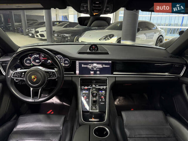 Сірий Порше Panamera, об'ємом двигуна 3 л та пробігом 62 тис. км за 54500 $, фото 24 на Automoto.ua