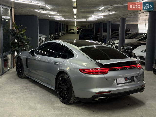 Сірий Порше Panamera, об'ємом двигуна 3 л та пробігом 62 тис. км за 54500 $, фото 10 на Automoto.ua