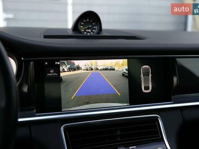 Сірий Порше Panamera, об'ємом двигуна 2.89 л та пробігом 84 тис. км за 92000 $, фото 16 на Automoto.ua