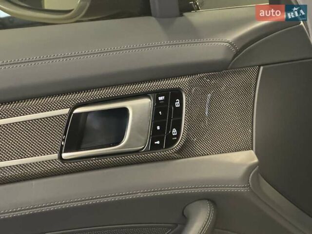 Серый Порше Панамера, объемом двигателя 2.89 л и пробегом 44 тыс. км за 80057 $, фото 35 на Automoto.ua