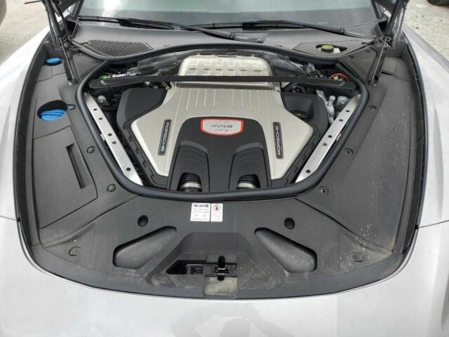 Сірий Порше Panamera, об'ємом двигуна 4 л та пробігом 15 тис. км за 30000 $, фото 11 на Automoto.ua