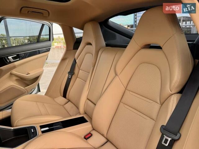 Сірий Порше Panamera, об'ємом двигуна 2.9 л та пробігом 52 тис. км за 83500 $, фото 42 на Automoto.ua