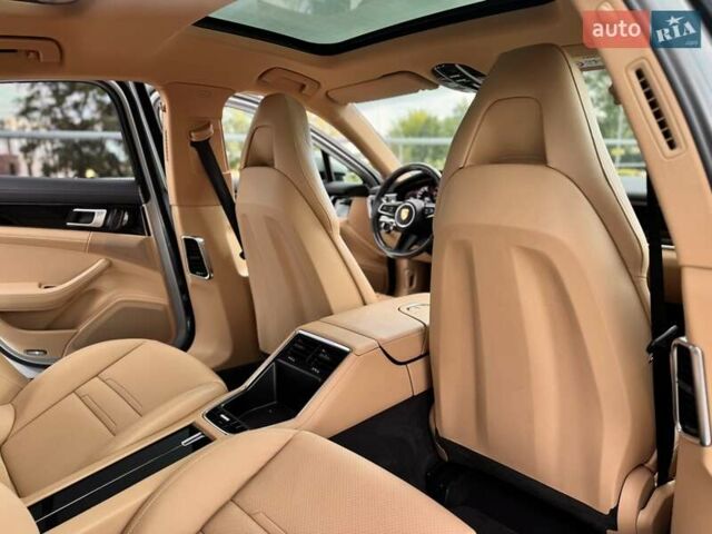 Сірий Порше Panamera, об'ємом двигуна 2.9 л та пробігом 52 тис. км за 83500 $, фото 51 на Automoto.ua