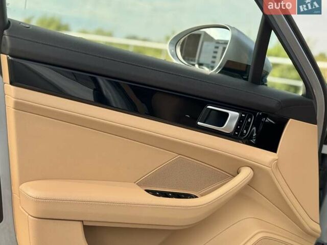 Сірий Порше Panamera, об'ємом двигуна 2.9 л та пробігом 52 тис. км за 83500 $, фото 29 на Automoto.ua