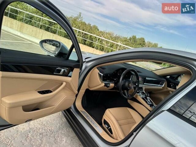 Сірий Порше Panamera, об'ємом двигуна 2.9 л та пробігом 52 тис. км за 83500 $, фото 27 на Automoto.ua