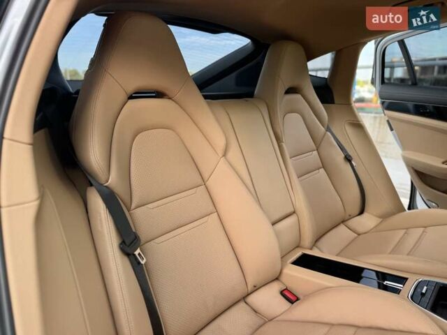 Сірий Порше Panamera, об'ємом двигуна 2.9 л та пробігом 52 тис. км за 83500 $, фото 49 на Automoto.ua
