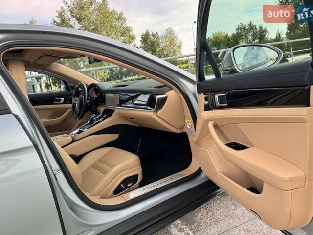 Сірий Порше Panamera, об'ємом двигуна 2.9 л та пробігом 52 тис. км за 83500 $, фото 53 на Automoto.ua