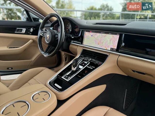 Сірий Порше Panamera, об'ємом двигуна 2.9 л та пробігом 52 тис. км за 83500 $, фото 60 на Automoto.ua