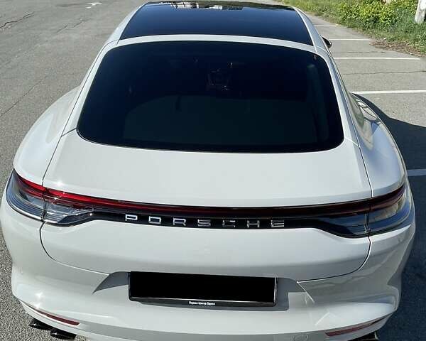 Сірий Порше Panamera, об'ємом двигуна 2.89 л та пробігом 8 тис. км за 143000 $, фото 9 на Automoto.ua