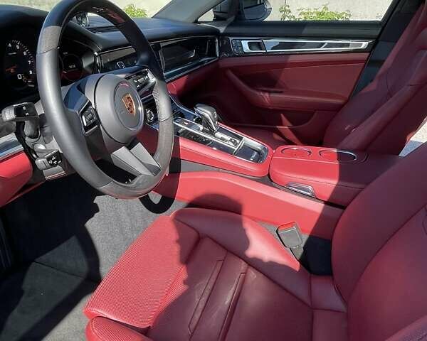 Сірий Порше Panamera, об'ємом двигуна 2.89 л та пробігом 8 тис. км за 143000 $, фото 13 на Automoto.ua
