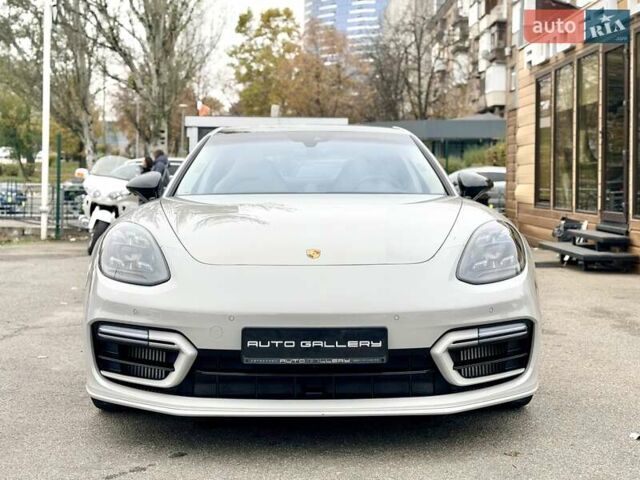 Серый Порше Панамера, объемом двигателя 4 л и пробегом 9 тыс. км за 154999 $, фото 13 на Automoto.ua