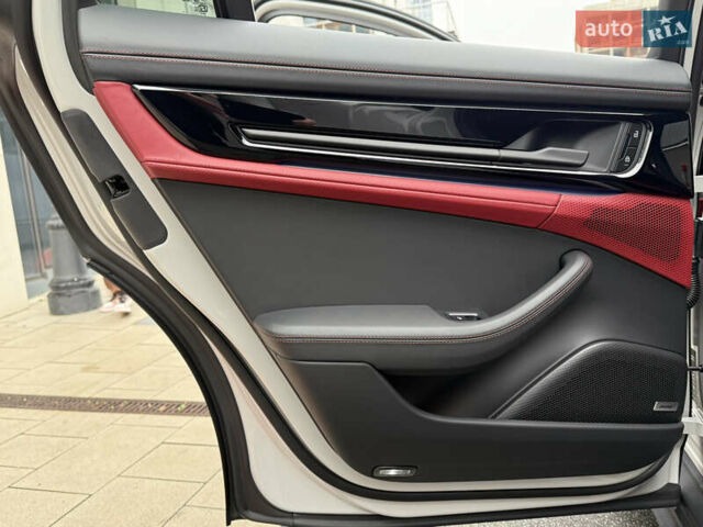 Серый Порше Панамера, объемом двигателя 2.89 л и пробегом 1 тыс. км за 185000 $, фото 64 на Automoto.ua