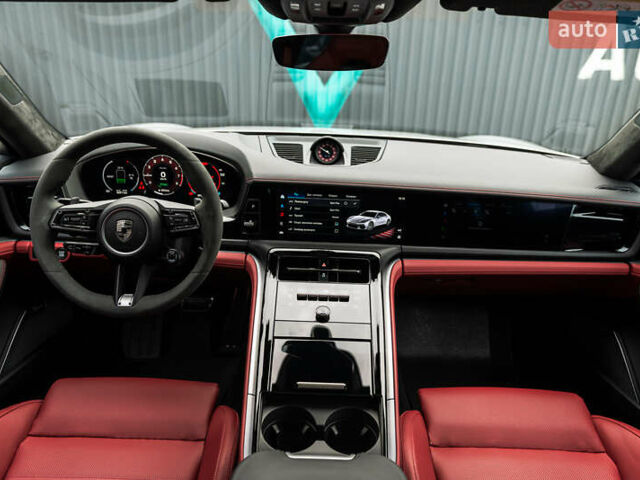 Серый Порше Панамера, объемом двигателя 4 л и пробегом 4 тыс. км за 319000 $, фото 28 на Automoto.ua