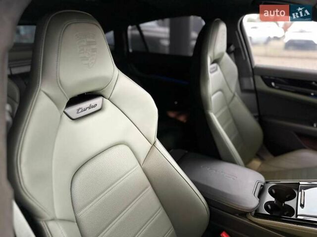 Серый Порше Панамера, объемом двигателя 4 л и пробегом 21 тыс. км за 295000 $, фото 15 на Automoto.ua