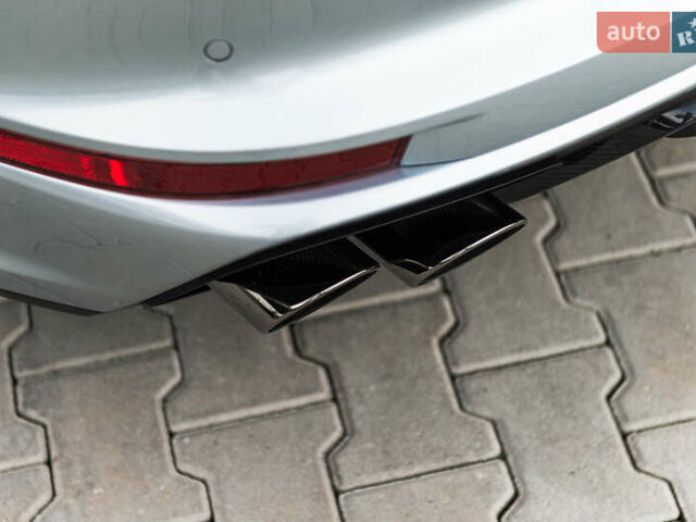 Серый Порше Панамера, объемом двигателя 4 л и пробегом 4 тыс. км за 325000 $, фото 11 на Automoto.ua