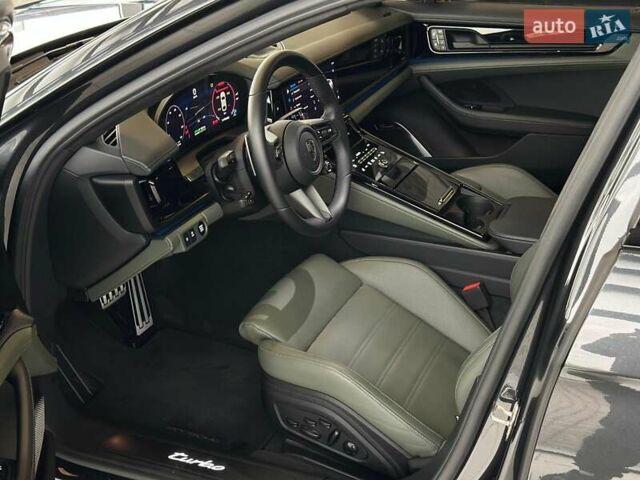 Серый Порше Панамера, объемом двигателя 4 л и пробегом 21 тыс. км за 295000 $, фото 12 на Automoto.ua