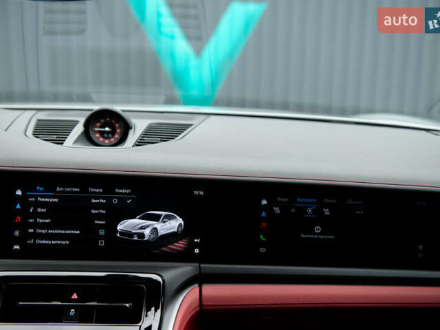 Серый Порше Панамера, объемом двигателя 4 л и пробегом 4 тыс. км за 325000 $, фото 30 на Automoto.ua