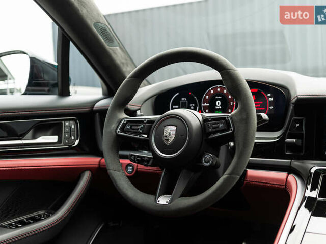 Серый Порше Панамера, объемом двигателя 4 л и пробегом 4 тыс. км за 325000 $, фото 29 на Automoto.ua