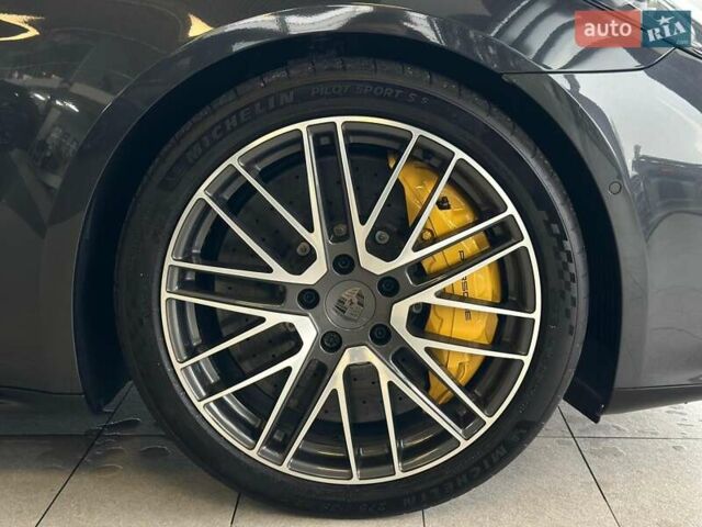Серый Порше Панамера, объемом двигателя 4 л и пробегом 21 тыс. км за 295000 $, фото 20 на Automoto.ua