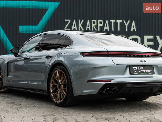 Серый Порше Панамера, объемом двигателя 4 л и пробегом 4 тыс. км за 325000 $, фото 8 на Automoto.ua