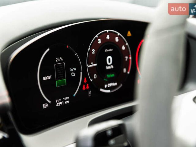 Серый Порше Панамера, объемом двигателя 4 л и пробегом 4 тыс. км за 319000 $, фото 26 на Automoto.ua