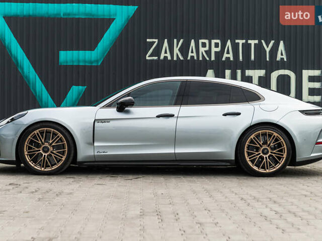 Серый Порше Панамера, объемом двигателя 4 л и пробегом 4 тыс. км за 325000 $, фото 22 на Automoto.ua