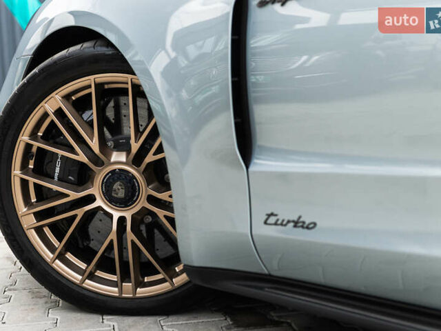 Серый Порше Панамера, объемом двигателя 4 л и пробегом 4 тыс. км за 325000 $, фото 13 на Automoto.ua